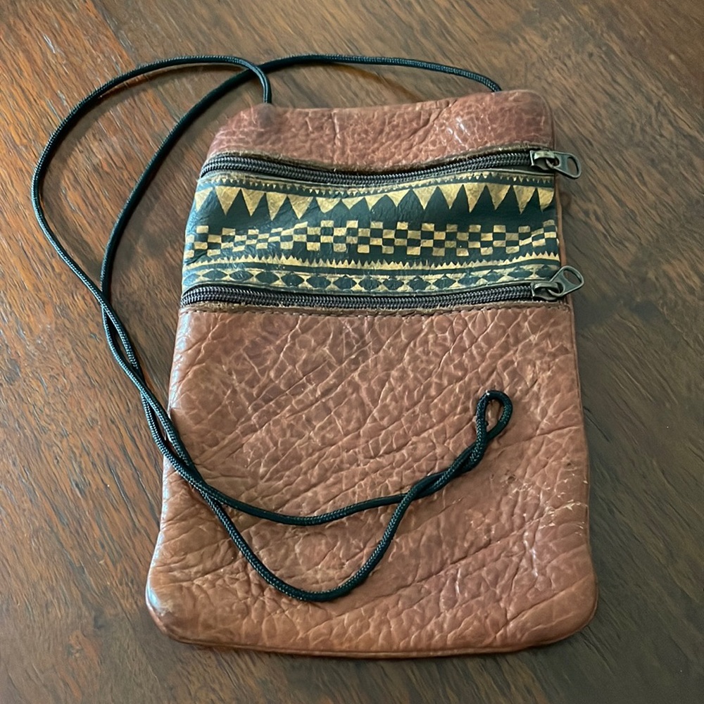 90’s Vintage Buffalo Hide Rustic Leather Artisan made bag!